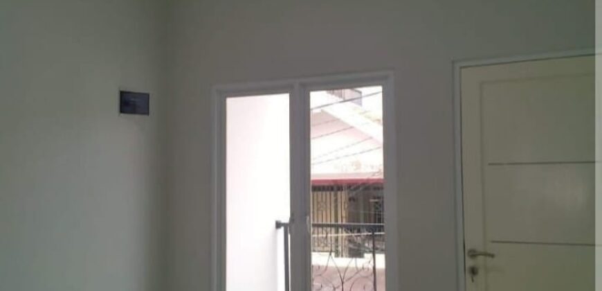 Brand New Rumah 2 Lantai Bonus Lampu Crystal