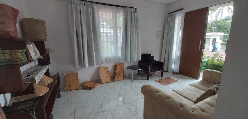 Rumah Semi Furnished Disewakan di Cilandak