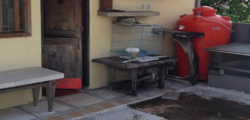 Dijual Rumah 3 lantai di Duren Sawit