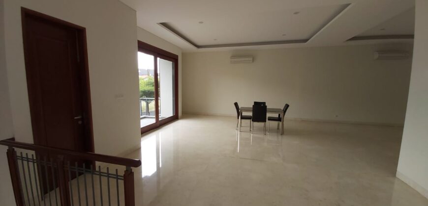 Rumah dan kavling townhouse di Ampera