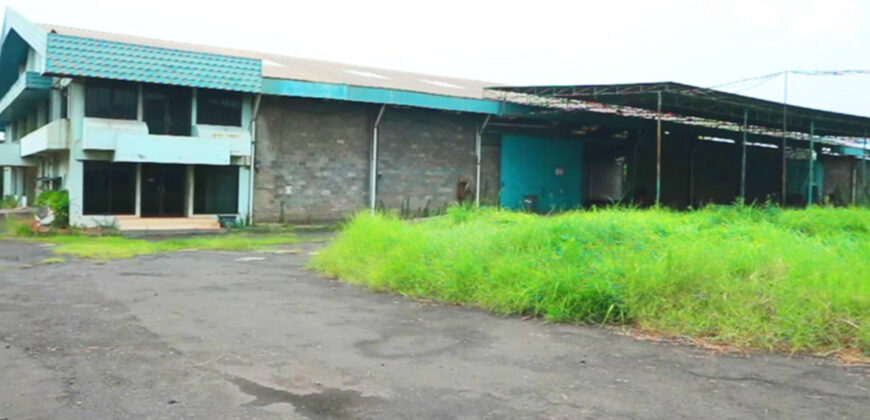 Dijual Gudang Bonus Tanah di Kawasan Industri