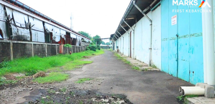 Dijual Gudang Bonus Tanah di Kawasan Industri