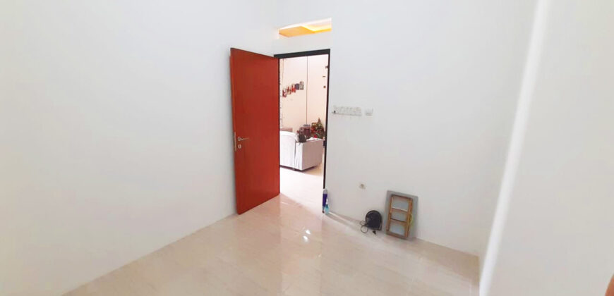 Rumah Baru selesai direnovasi dan Full Furnished