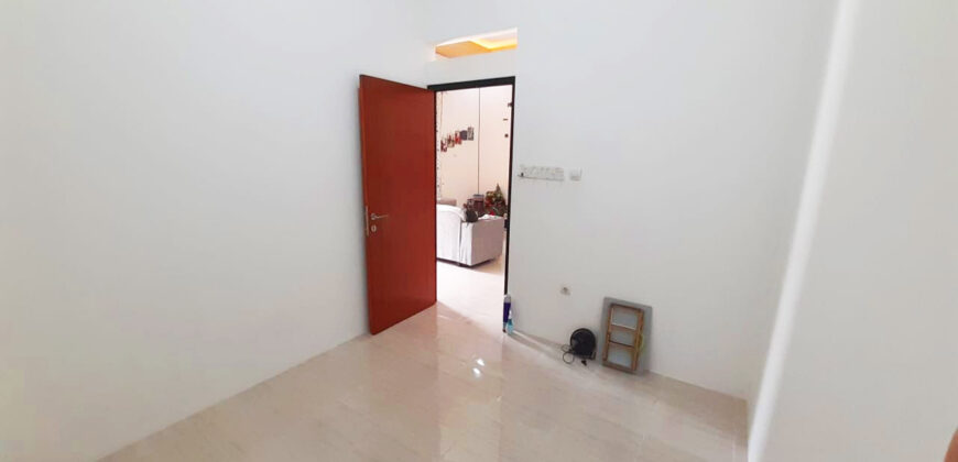 Rumah Baru selesai direnovasi dan Full Furnished