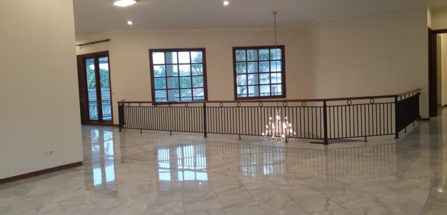 RUMAH MEWAH DALAM KOMPLEK AMPERA