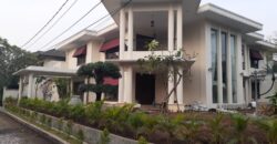 RUMAH MEWAH DALAM KOMPLEK AMPERA