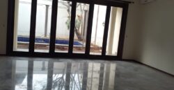 RUMAH MEWAH DALAM KOMPLEK AMPERA