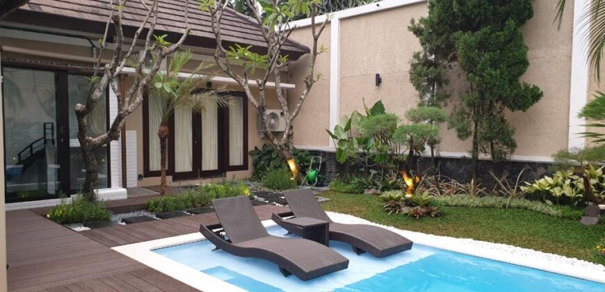 RUMAH MODERN 2 LANTAI SEMI FURNISHED