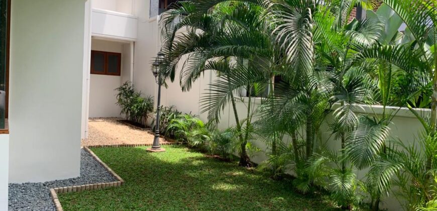 Disewakan Rumah Modern di Kawasan Pondok Indah