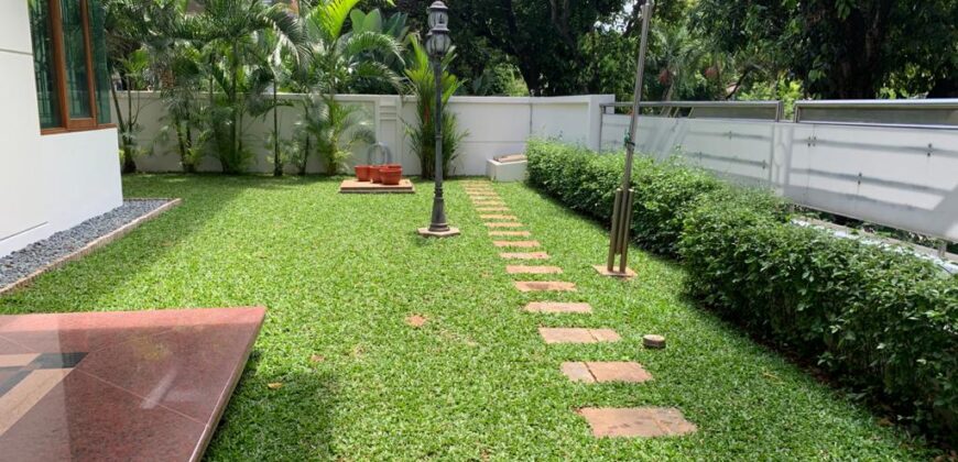 Disewakan Rumah Modern di Kawasan Pondok Indah