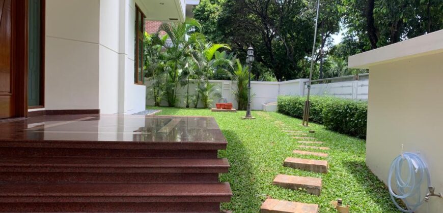 Disewakan Rumah Modern di Kawasan Pondok Indah
