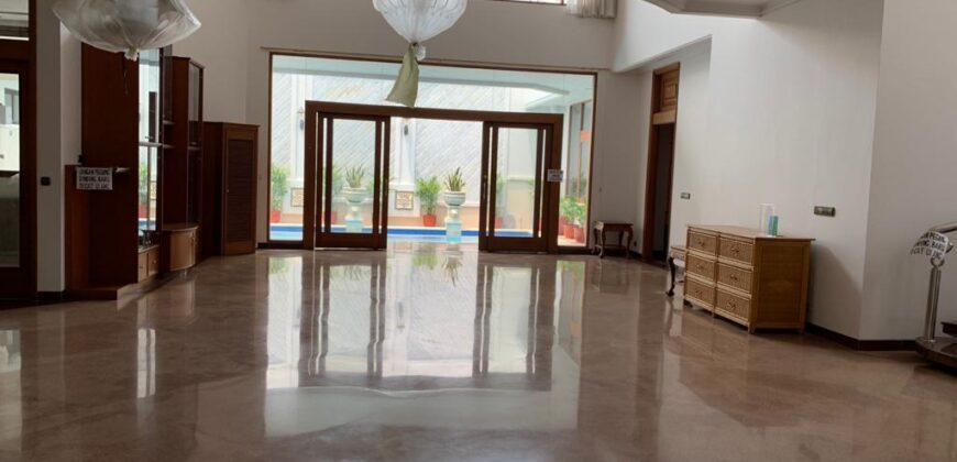 Disewakan Rumah Modern di Kawasan Pondok Indah