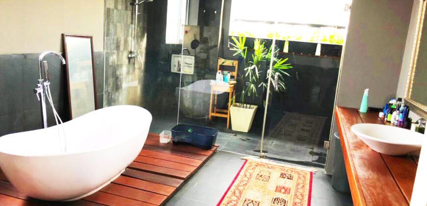 Dijual Murah Rumah Mewah Modern di Taman Bukit Kemang