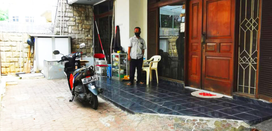 Dijual Rumah 2.5 lantai Dekat cideng dan tomang raya