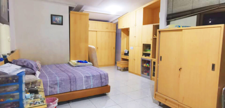 Dijual Rumah 2.5 lantai Dekat cideng dan tomang raya