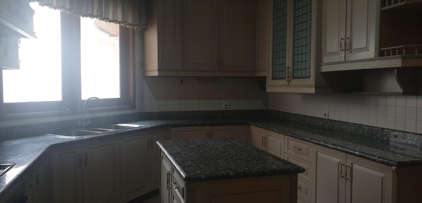 Dijual rumah cantik 2 lantai di cipete