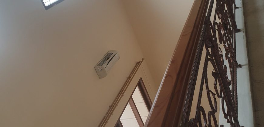 Dijual rumah cantik 2 lantai di cipete