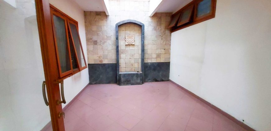 Dijual Rumah Tua di Dharmawangsa Jakarta Selatan