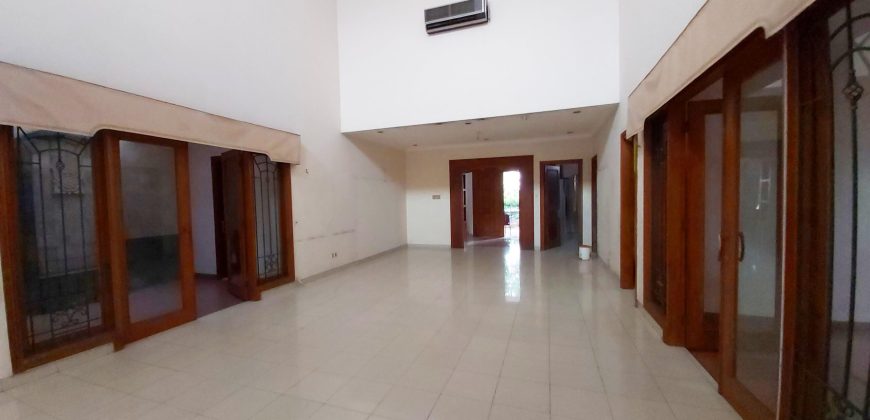 Dijual Rumah Tua di Dharmawangsa Jakarta Selatan