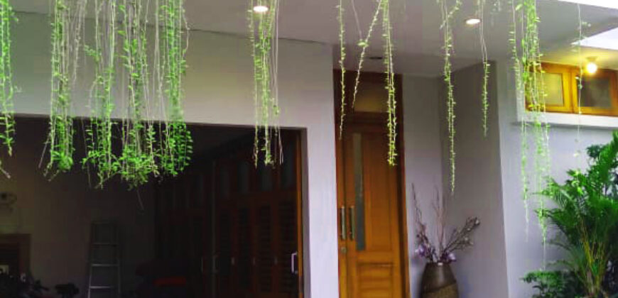 Rumah Disewakan di Kemang Dalam