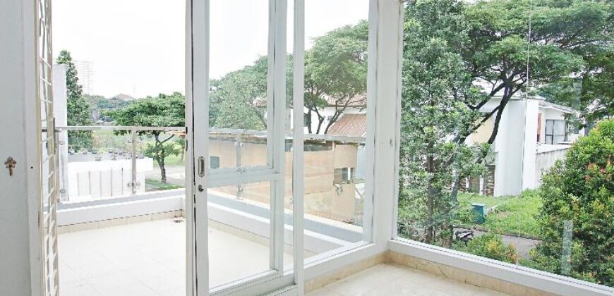 Rumah Baru di perumahan Vassa Lake Lippo Cikarang