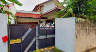 HOUSE For Rent at Kemang Timur