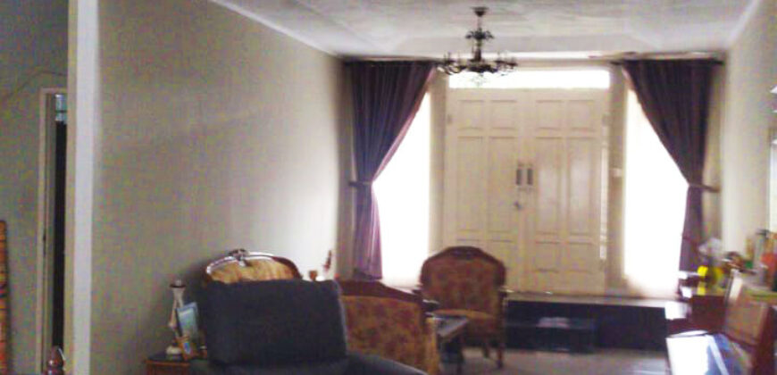 Dijual Rumah Bagus 2 Lantai di Meruya
