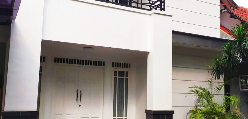 Dijual Rumah Bagus 2 Lantai di Meruya
