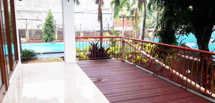 HOUSE For Rent at Kemang Timur