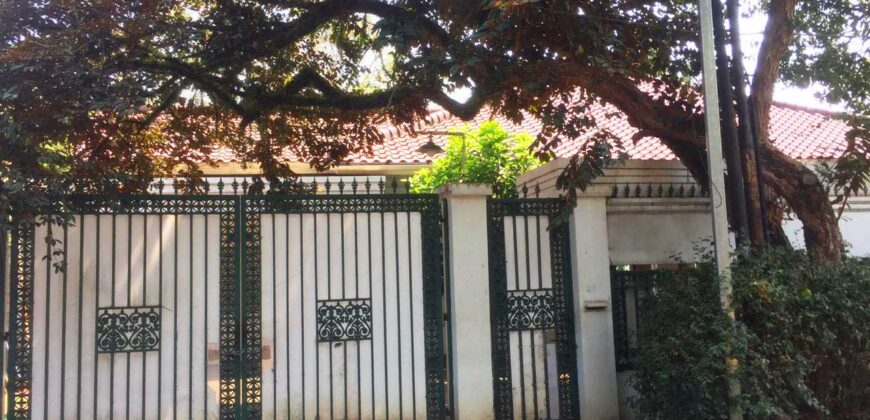 Disewakan Rumah di Kemang Dalam