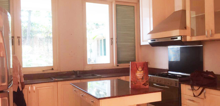 Disewakan Rumah di Kemang Dalam