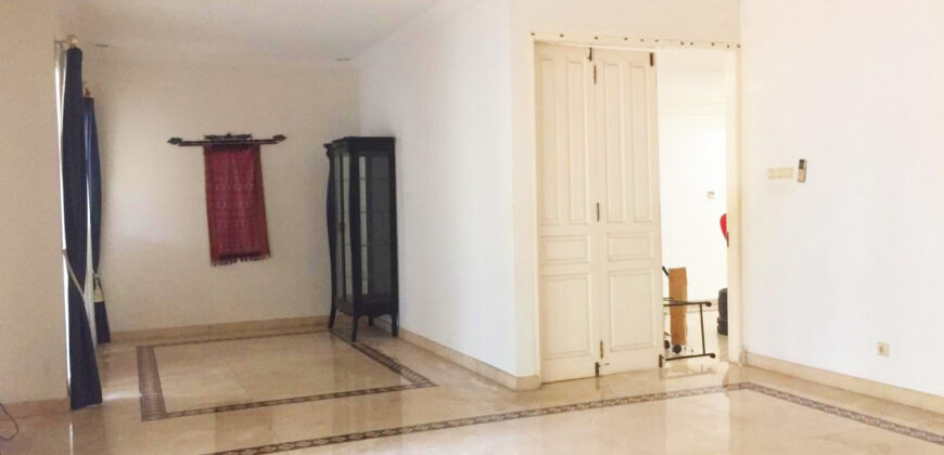 Disewakan Rumah di Kemang Dalam