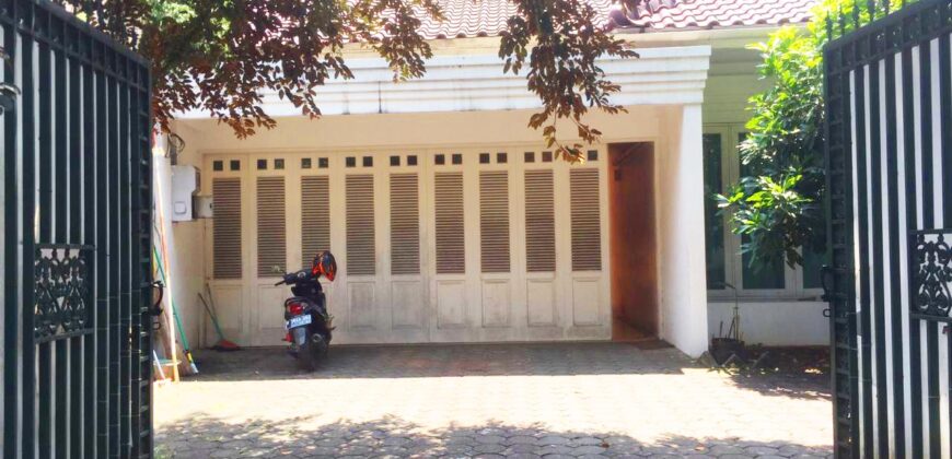 Disewakan Rumah di Kemang Dalam