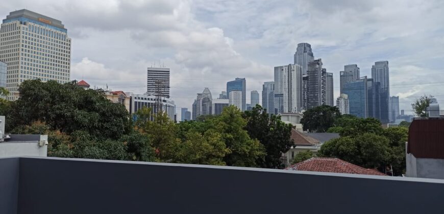 Dijual Rumah Modern Siap Huni 3.5 Lantai