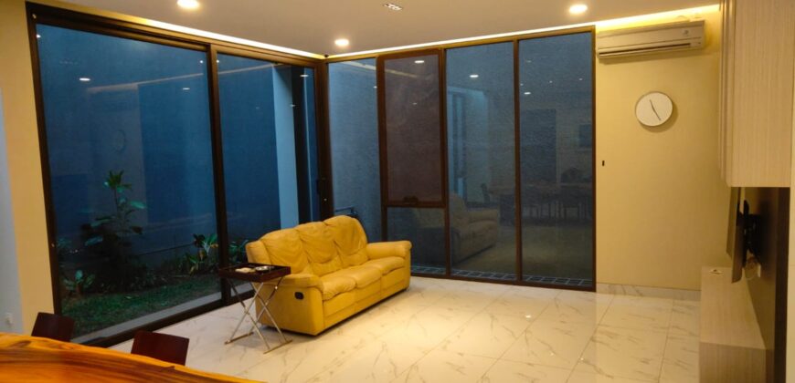 Dijual Rumah Modern Siap Huni 3.5 Lantai