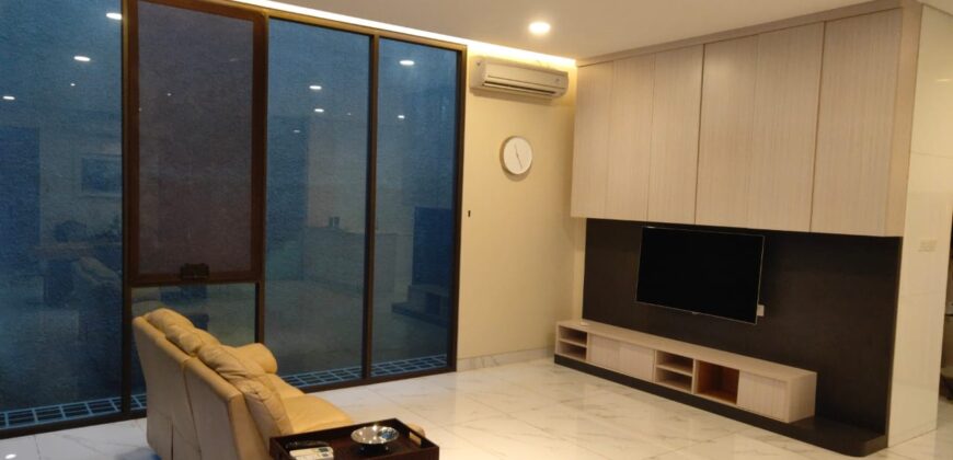 Dijual Rumah Modern Siap Huni 3.5 Lantai
