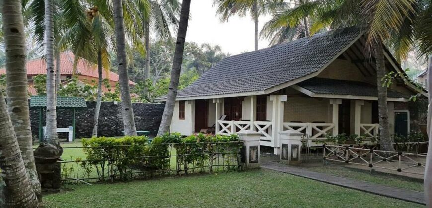 Dijual Resort dan villa di Pantai Anyer Serang Banten