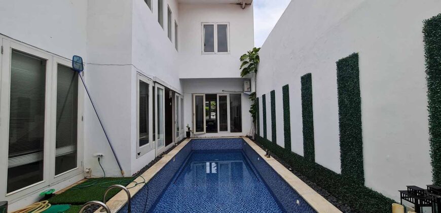 Disewakan Rumah kemang Cipete selatan