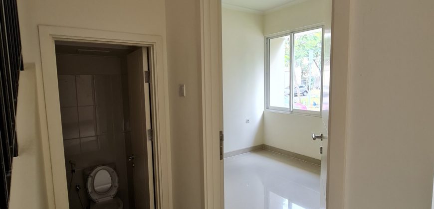 Rumah Modern Baru di Cluster Tesla