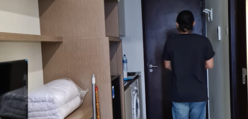 Brand New Apartment Puri Mansion Tower Cristal