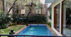 Modern simplicity Townhouse at Kemang timur area  Flood Free and 24hour security