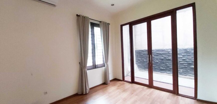 Disewakan Rumah Bagus kenanga raya