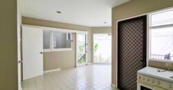Townhouse cosy  american style di Kemang selatan