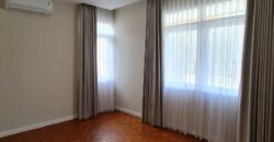Townhouse cosy  american style di Kemang selatan