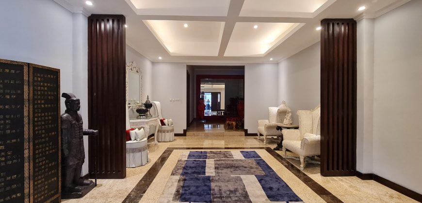 Very Prestigeous and luxury House in Menteng close to Thamrin