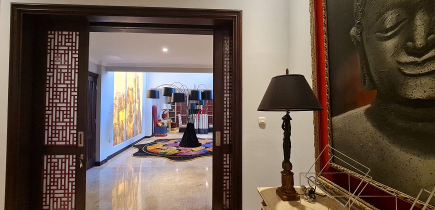 Very Prestigeous and luxury House in Menteng close to Thamrin