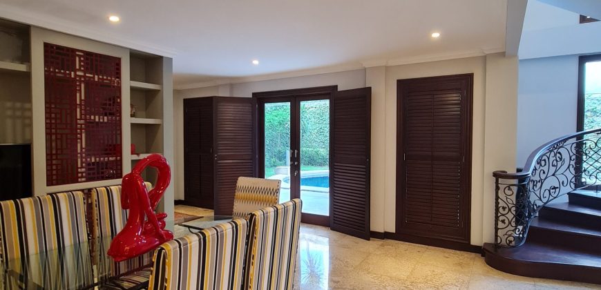 Very Prestigeous and luxury House in Menteng close to Thamrin