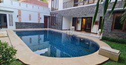 Very Prestigeous and luxury House in Menteng close to Thamrin