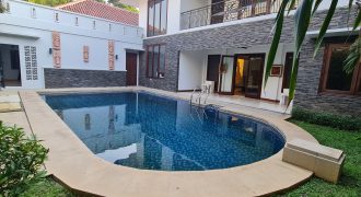 Very Prestigeous and luxury House in Menteng close to Thamrin