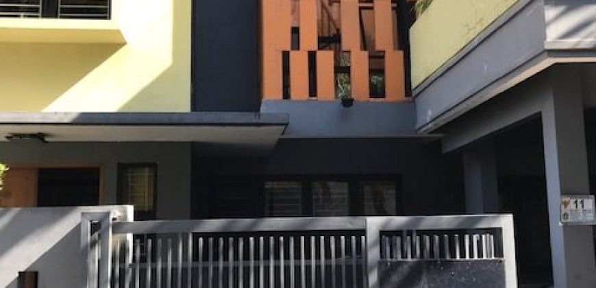 DIJUAL RUMAH DI KEBON BARU TEBET